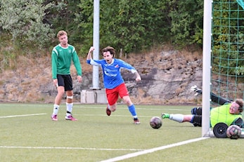 Driv lot beina snakke - Leverte årsbeste mot Abildsø